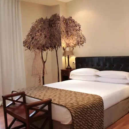 Hotel El Jardín De Eugenia 3*